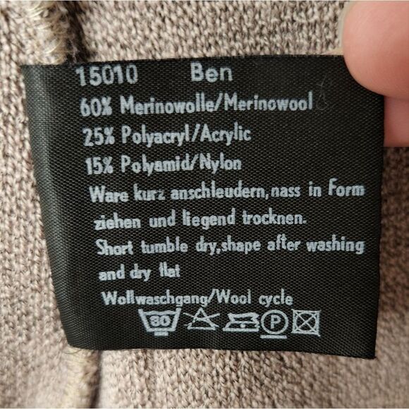 Wool Knit Designer Jacket - Picture 11 of 12